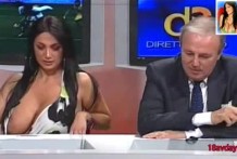 女明星在電視鏡頭前走光露點合輯 7