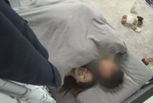 友達じゃん…と20回以上拒否るも根負けで巨根に喘ぎまくりw