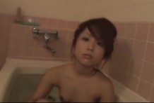 【無】ちっちゃい女の子とお風呂で