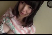 美少女年紀輕輕就下海了