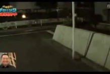 【低調】 超強按摩棒 vs 冷感絕無高潮女（中文字幕）