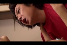 媚●チンポを入れられた人妻