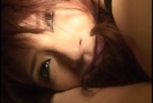 在黑暗中女孩吸吮大雞巴！1