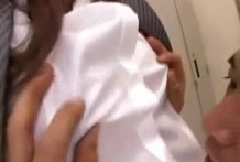 學生喝老師的母乳