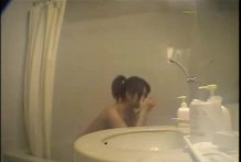 (無碼中文)缺錢拍攝A片~20歲若妻(2)