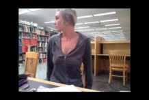 太神！擠滿人她怎麼做到的」女大生圖書館自拍17分情色片網路瘋傳