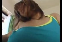 電車の中でハメちゃったことのある娘に中出し