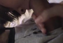 【ハメ撮り動画】個人撮影　の知らぬところでケイタイ童顔少女と￥主観SEX